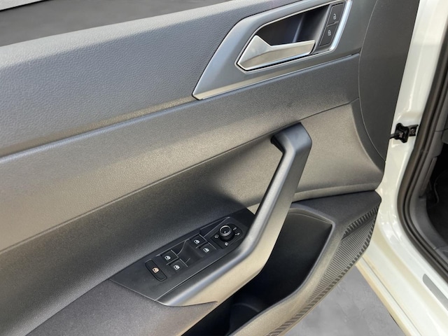 Volkswagen Taigo 1.0 TSI DSG R-Line