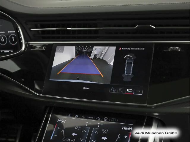 Audi RS Q8 Dynamik+/Keramik/Essentials/StdHzg