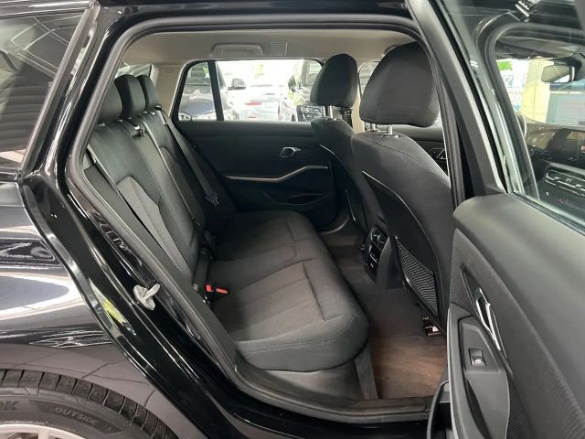 BMW 318 318d Touring