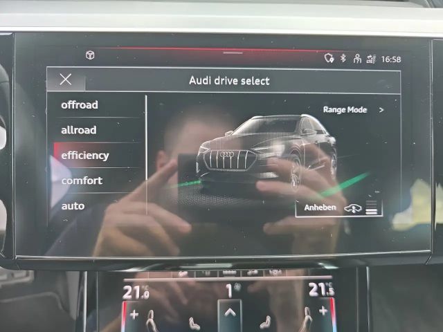 Audi Q8 e-tron 50 Business Quattro