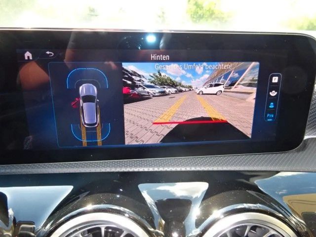 Mercedes-Benz CLA 200 Progressive