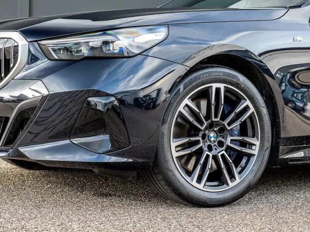 BMW 540 540d M-Sport Touring xDrive