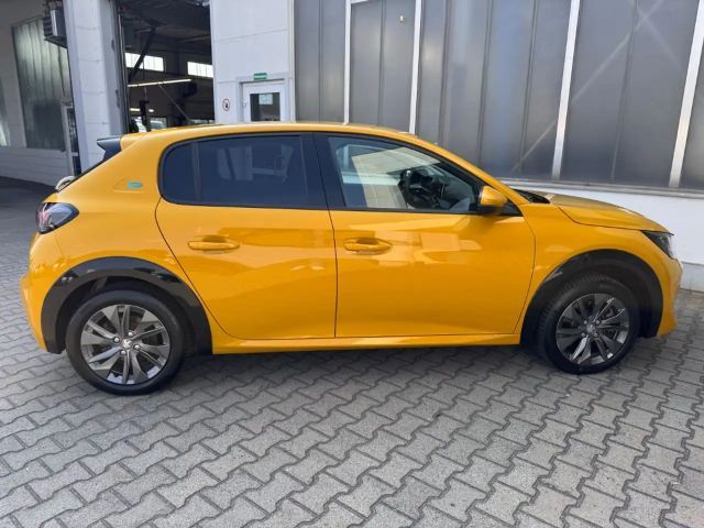 Peugeot 208 Allure Pack