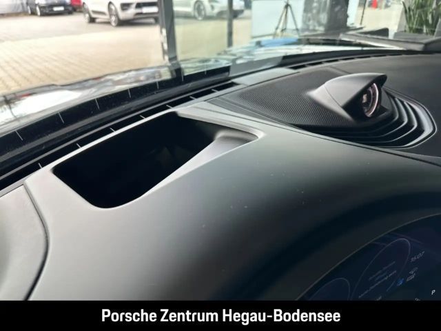 Porsche Taycan 4S Cross Turismo
