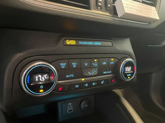 Ford Focus EcoBoost ST Line Style