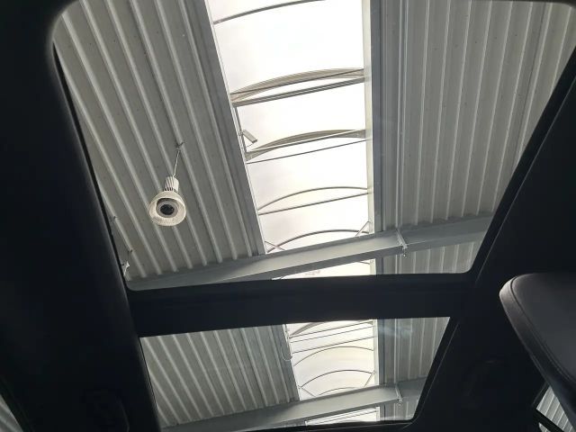 Mercedes-Benz GLC 300 4MATIC AMG Line Premium