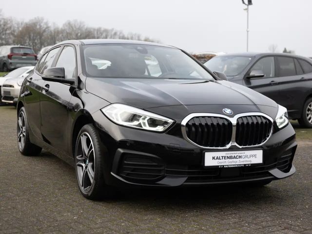 BMW 118 118i Advantage pakket Sedan
