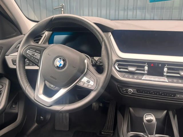 BMW 116 116i 5-deurs Sedan