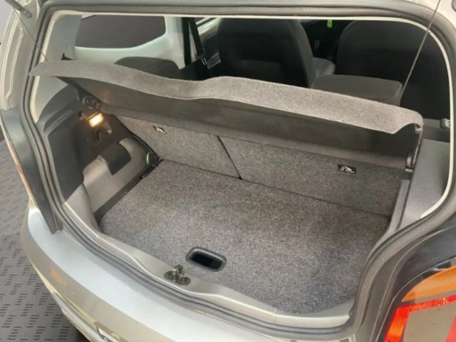 Volkswagen up! Move Move up!