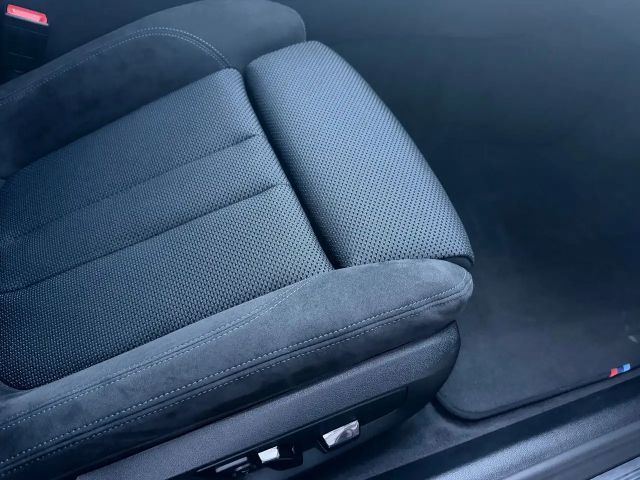 BMW 530 530e M-Sport Sedan