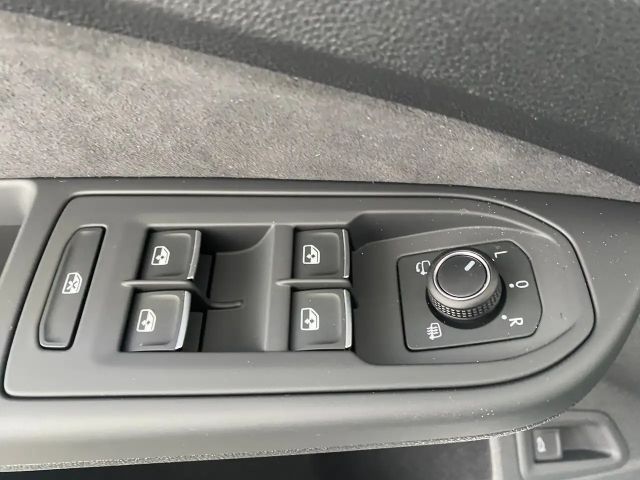 Volkswagen Golf Business DSG Variant