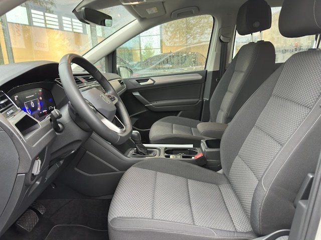Volkswagen Touran 1.5 TSI DSG