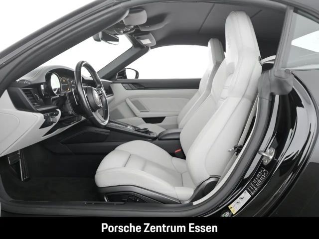 Porsche 992 4 Cabrio Carrera GTS