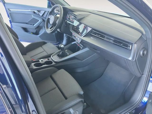 Audi A3 30 TDI Sedan