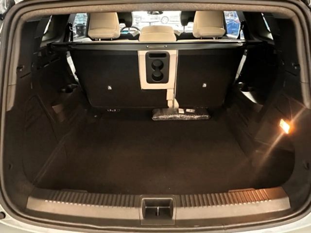 Renault Espace E-Tech Hybrid Iconic