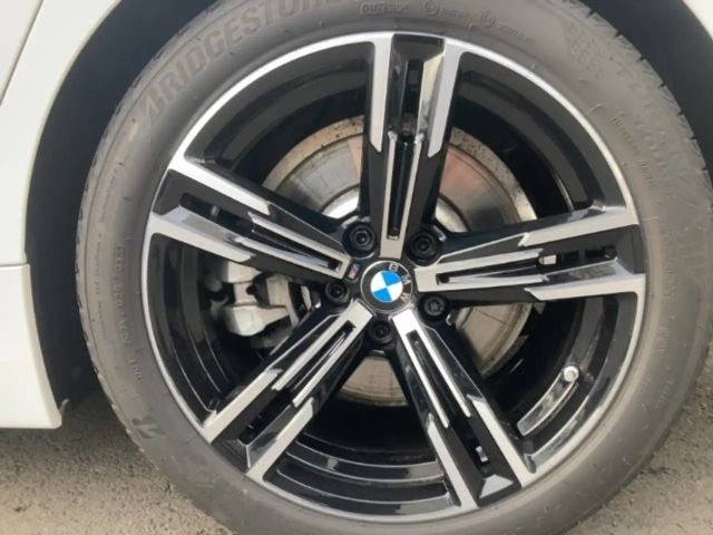 BMW 330 330d M-Sport Touring