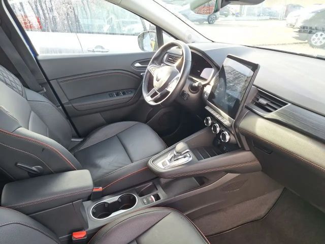 Renault Captur E-Tech Hybrid Iconic