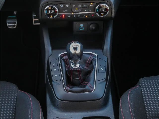 Ford Focus EcoBoost ST Line Style