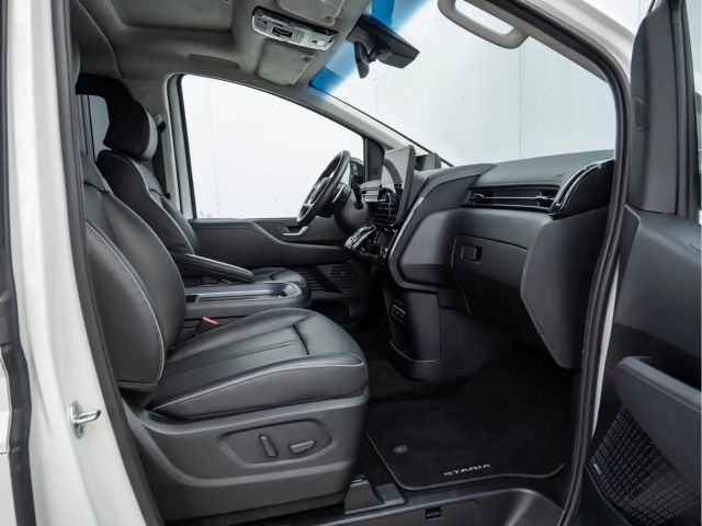 Hyundai Staria Signature