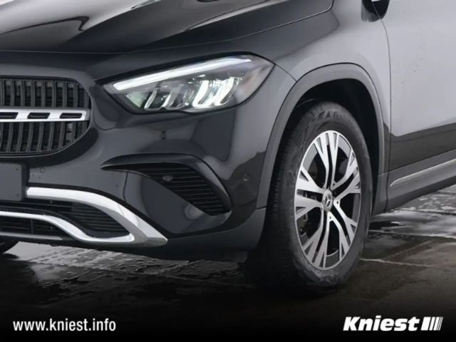 Mercedes-Benz GLA 180 Progressive