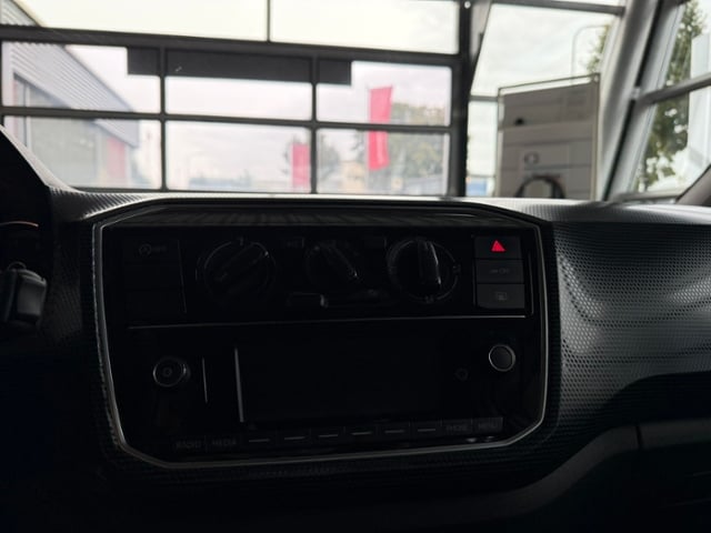 Volkswagen up! Move Move up!