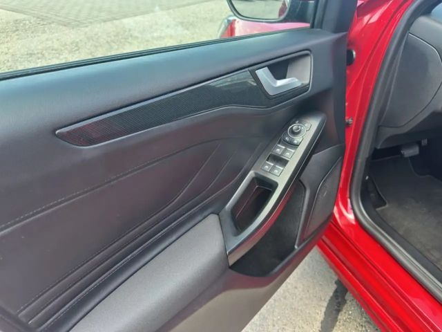 Ford Focus EcoBoost ST Line Wagon