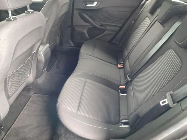 Ford Focus Titanium Wagon