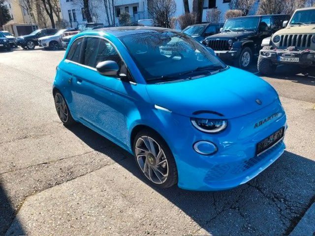 Abarth 500e Scorpionissima