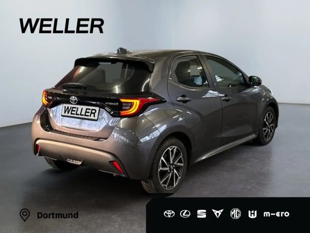 Toyota Yaris Hatchback Hybride Team D