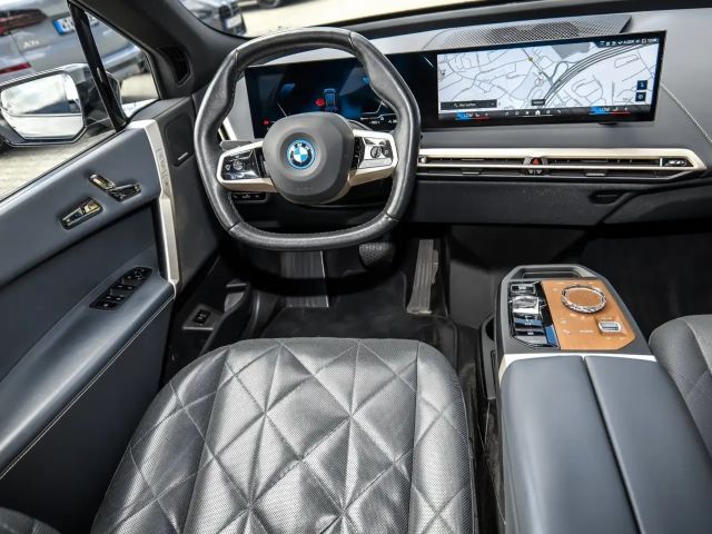 BMW iX xDrive40