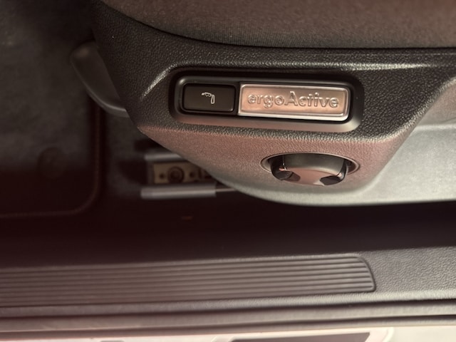 Volkswagen T-Roc 1.5 TSI DSG R-Line