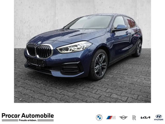 BMW 118 118i Sedan Sport Line
