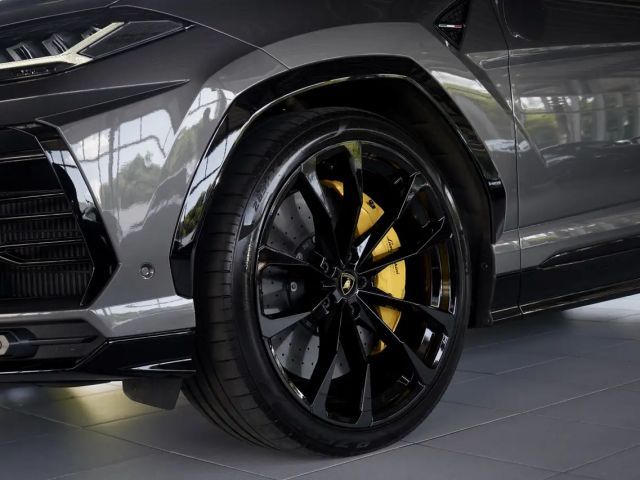 Lamborghini Urus *23 Zoll *Pano *Keramik *B&O *LUFT
