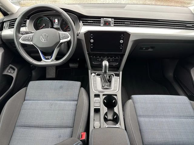 Volkswagen Passat GTE Variant