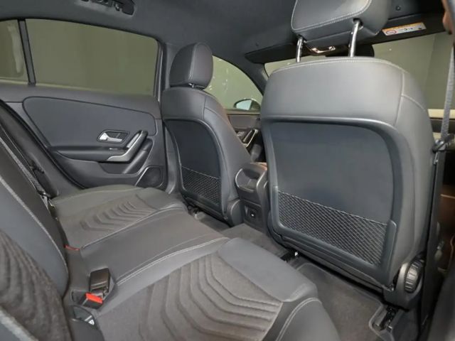 Mercedes-Benz A 180 Progressive