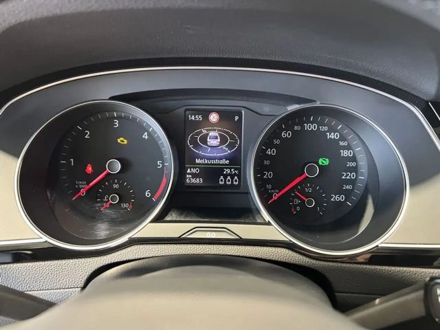 Volkswagen Passat ''Rückfahrkamera, Abstandstempomat''