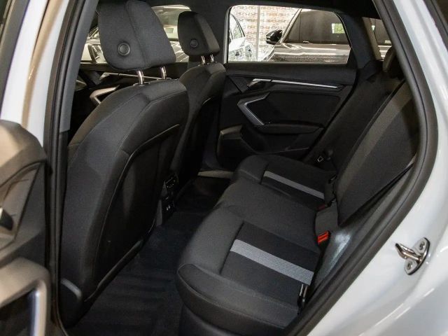 Audi A3 30 TFSI Sedan