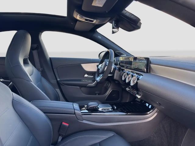 Mercedes-Benz CLA 250 4MATIC AMG Line Coupé