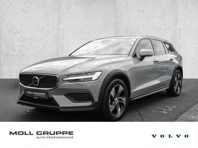 Volvo V60 Cross Country AWD Plus