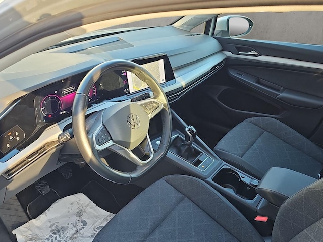 Volkswagen Golf Life Variant