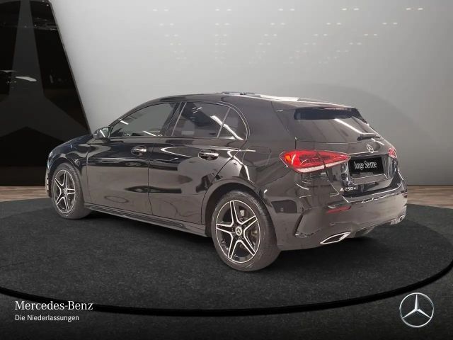 Mercedes-Benz A 250 A 250 e AMG Line