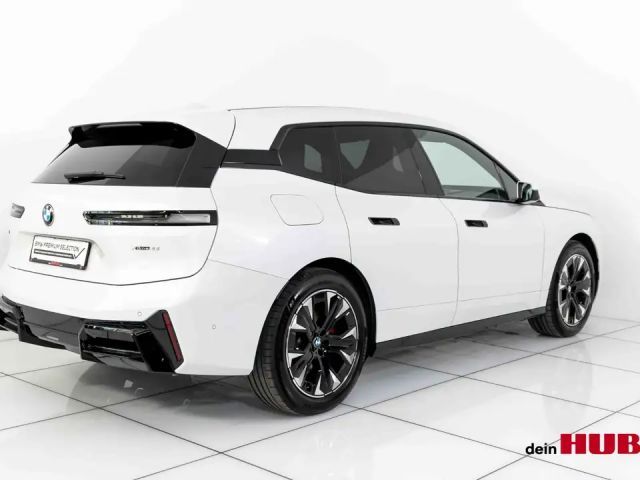 BMW iX xDrive45