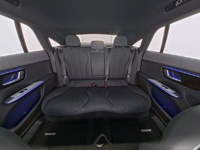 Mercedes-Benz EQE 300 Sedan