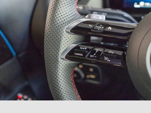 Mercedes-Benz GLA 180 AUT DynLicht Fernlichtass. Kam. KeyLess