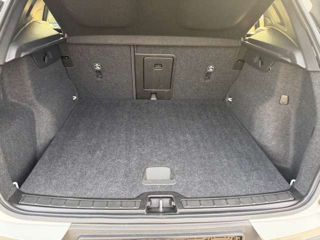 Volvo XC40 R-Design Recharge T5