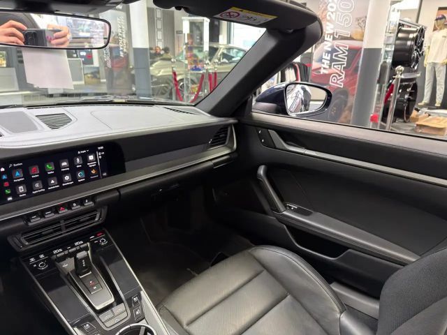 Porsche 992 Cabrio Carrera