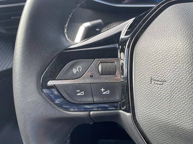 Peugeot 2008 Allure Pack EAT8 PureTech