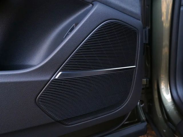 Audi SQ8 UNIKAT MASSAGE CARBON OLED LASER B&O 360° 23