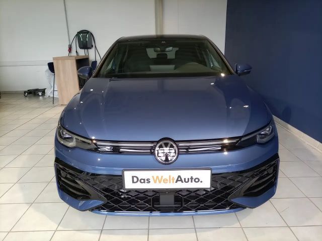 Volkswagen Golf Sport