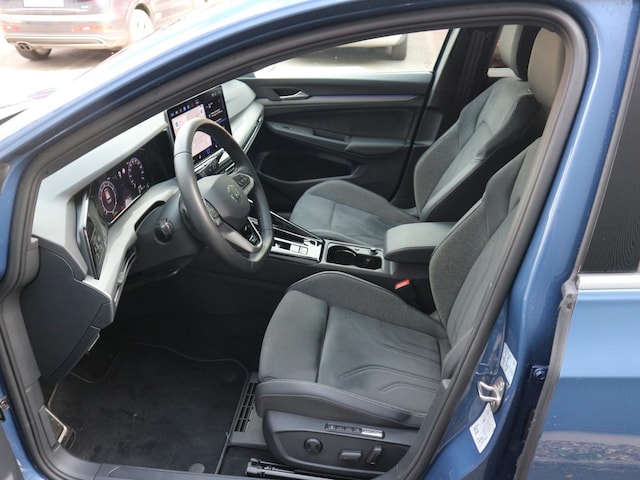 Volkswagen Golf 1.5 eTSI Style